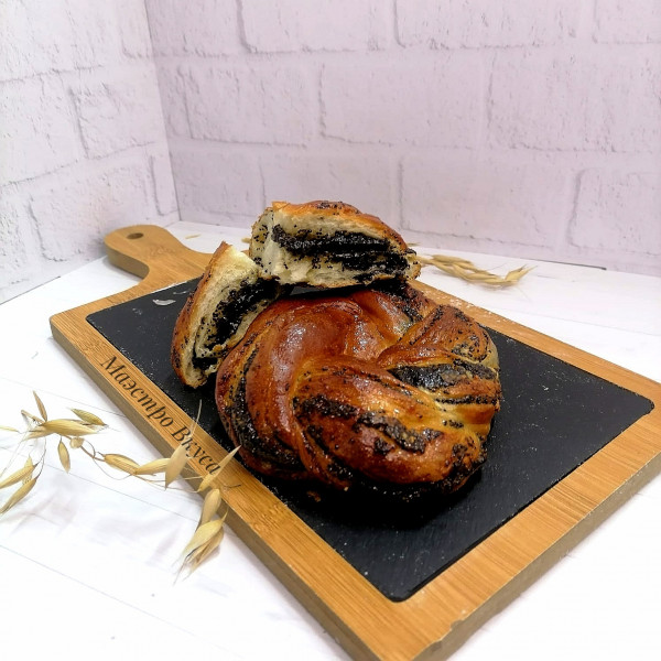 Булочка с маком, 80 г
